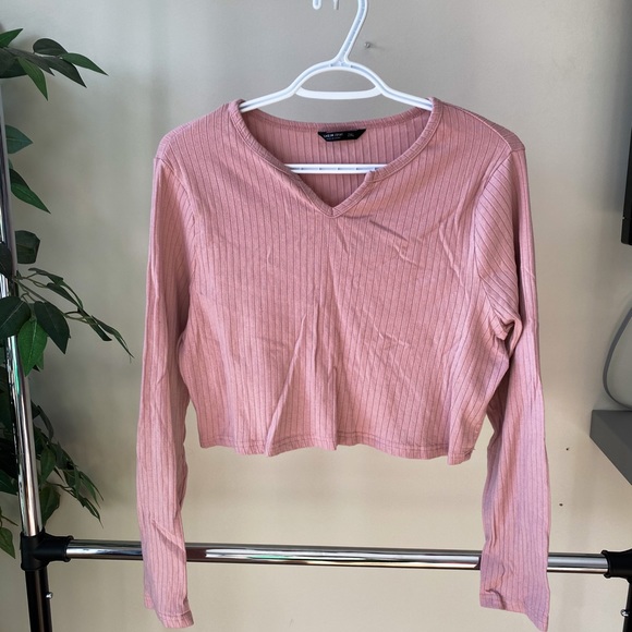 cropped top! - Picture 2 of 2